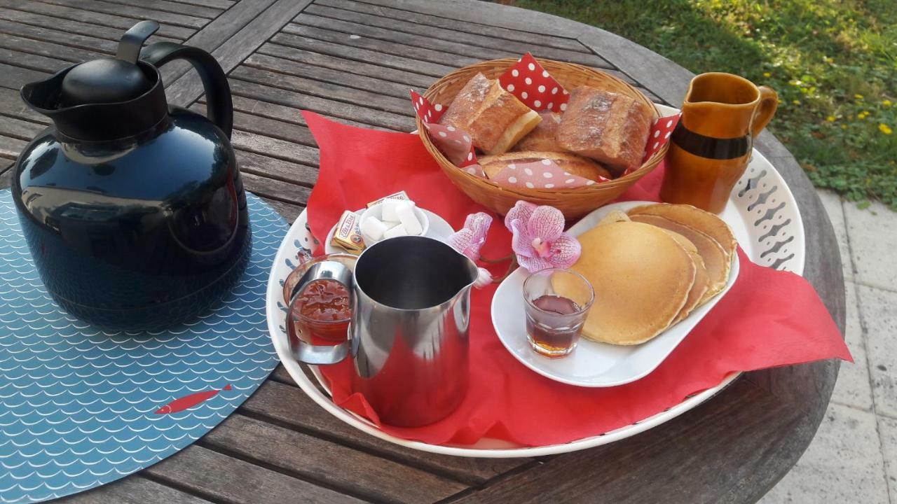 La Licorne Acomodação com café da manhã Lamarche-Sur-Saone Exterior foto